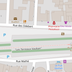 Samedi 9 mars, sur le marché, trois conseillères municipales informaient les passants d'un projet d'aménagement de la place, en leur proposant d'apporter leurs idées.